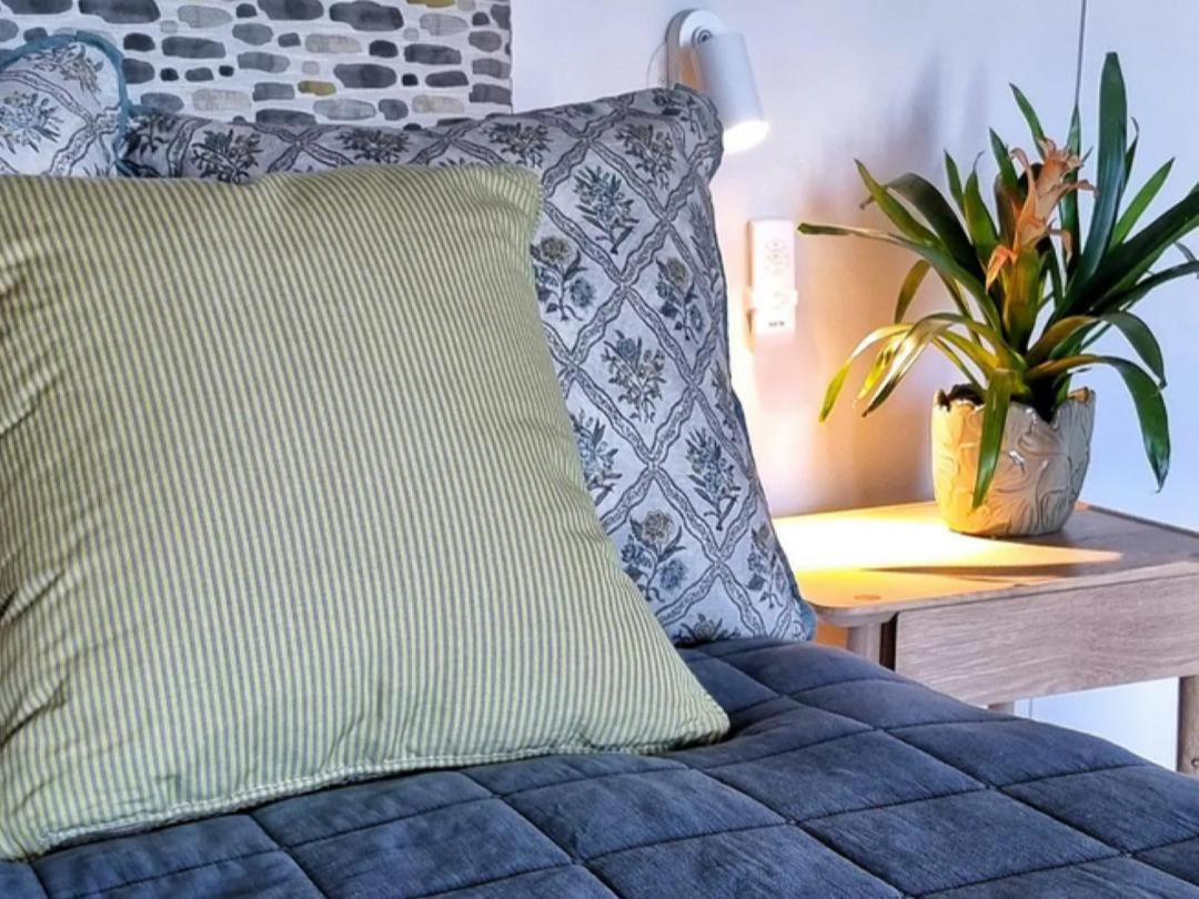 The Dragon Tree Guesthouse 칼크 베이 외부 사진